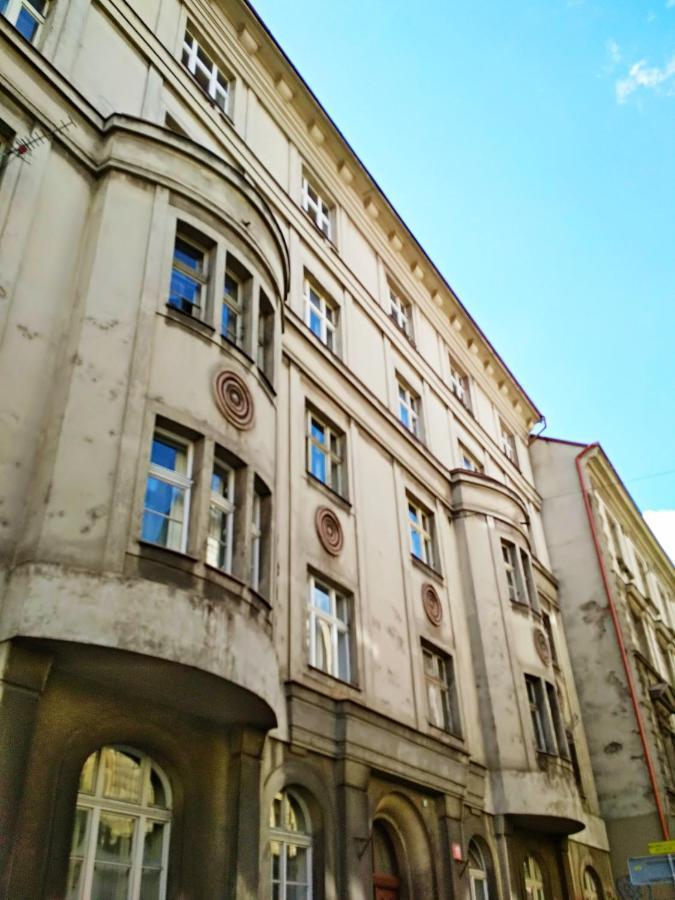 Central Accommodation Angel Прага Екстер'єр фото